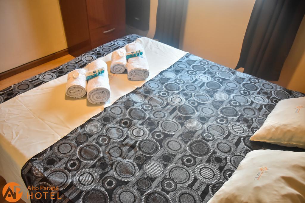 Alto Parana Hotel 2*