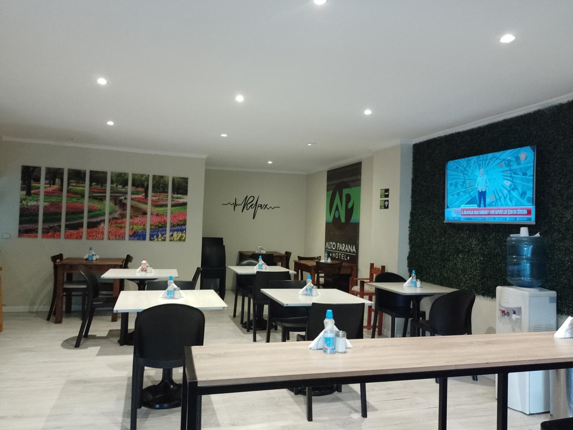 Hotel Alto Parana